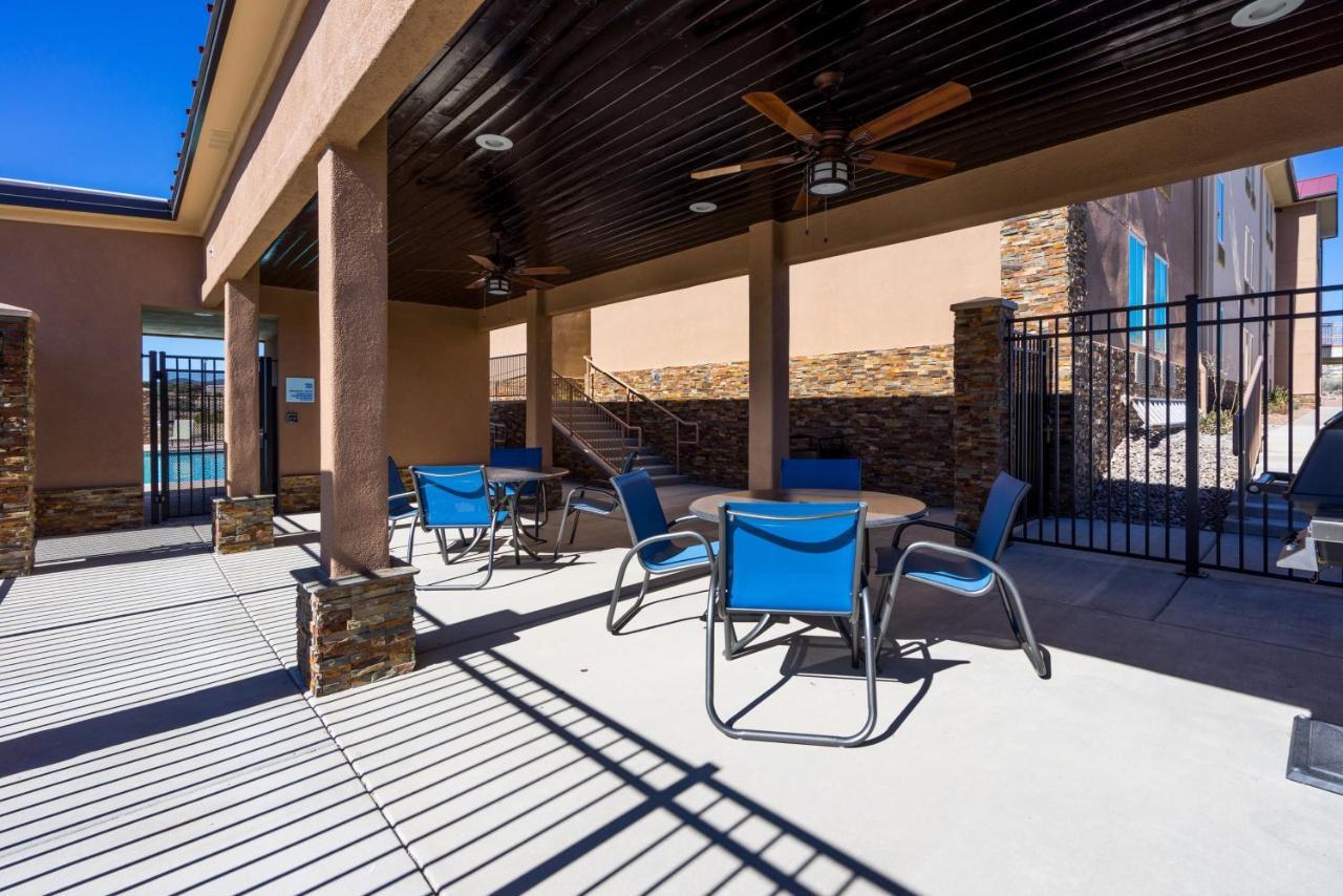 Holiday Inn Express Silver City By Ihg Екстериор снимка
